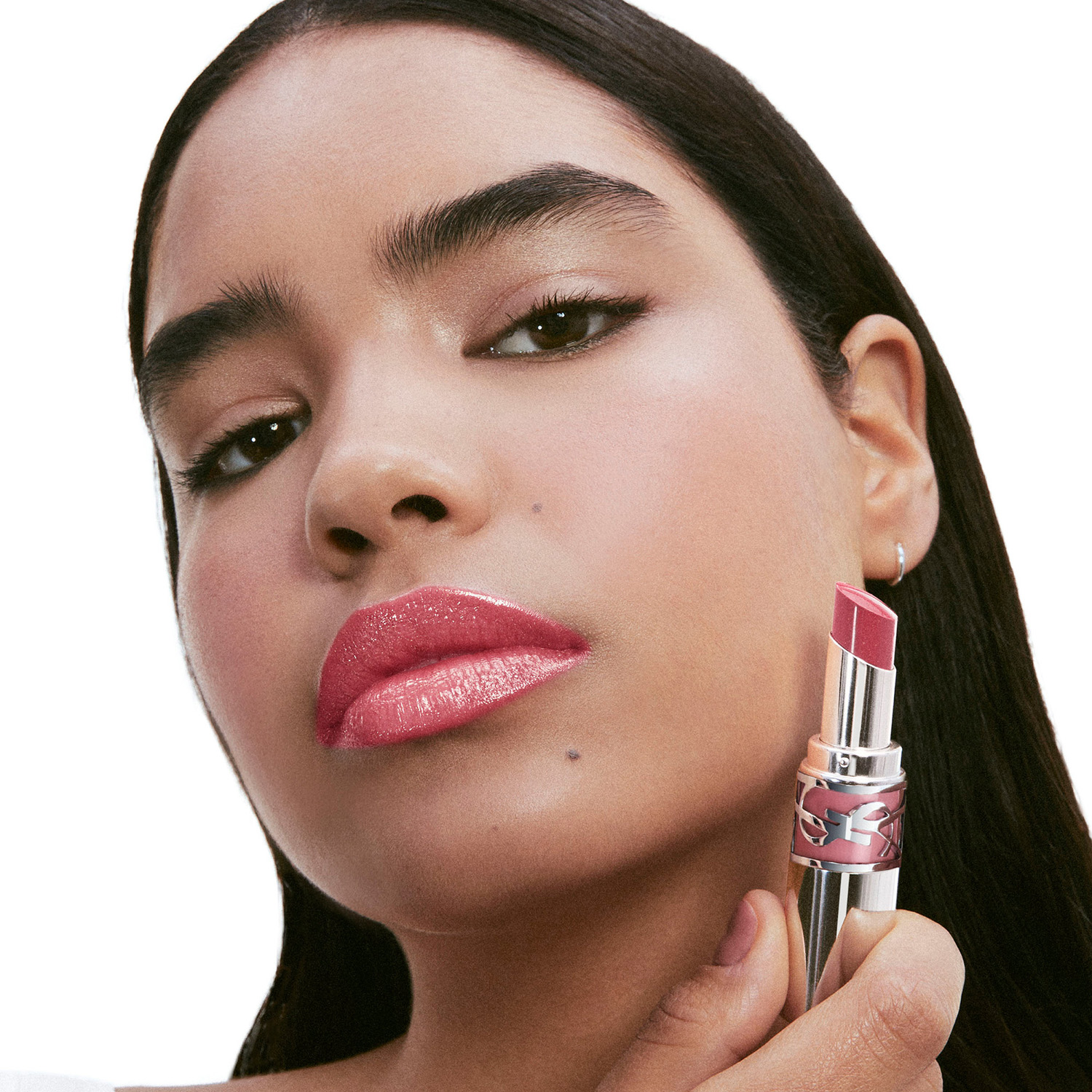 LOVESHINE EL NUEVO LABIAL DE ALTO BRILLO (LABIAL EN BARRA CON EFECTO BRILLOSO)